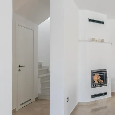 Villa Dea - Dein Rückzugsort Am Mit Beheiztem Pool Vrsi
