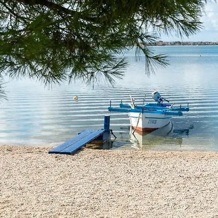 Dea - Luxus In Kroatien Mit Beheizten Pool Vrsi-mulo Bei Zadar *