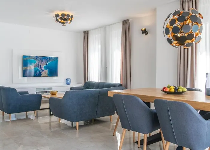 Dea - Luxus In Kroatien Mit Beheizten Pool Vrsi-mulo Bei Zadar فيلة