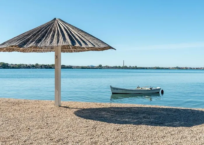 Dea - Luxus In Kroatien Mit Beheizten Pool Vrsi-mulo Bei Zadar *