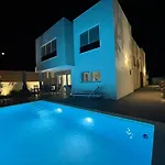 Dea - Luxus In Kroatien Mit Beheizten Pool Vrsi-mulo Bei Zadar Vrsi