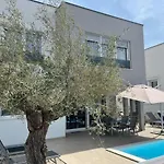 Villa Dea - Luxus In Kroatien Mit Beheizten Pool Vrsi-mulo Bei Zadar