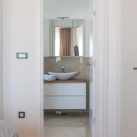 Villa Dea - Dein Rueckzugsort Am Mit Beheiztem Pool Vrsi